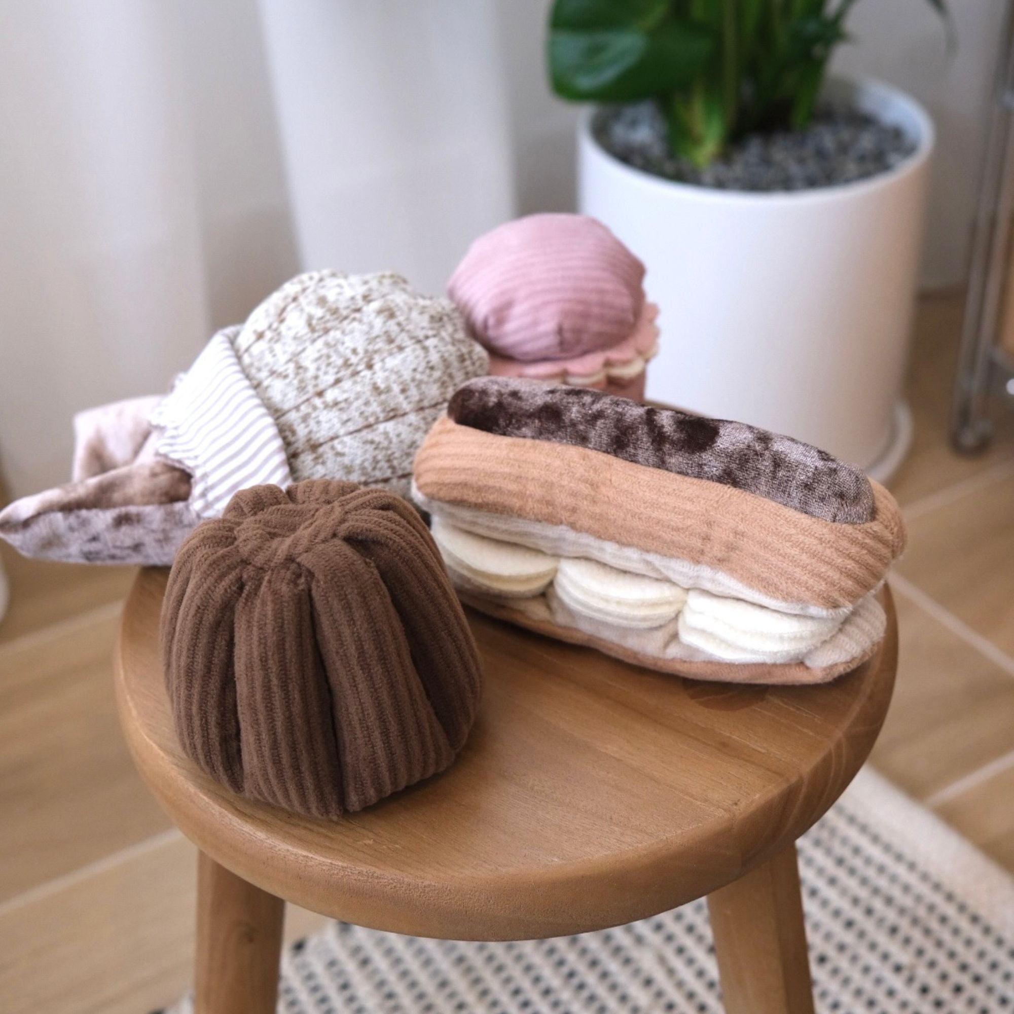 CANELE - Lambwolf Collective