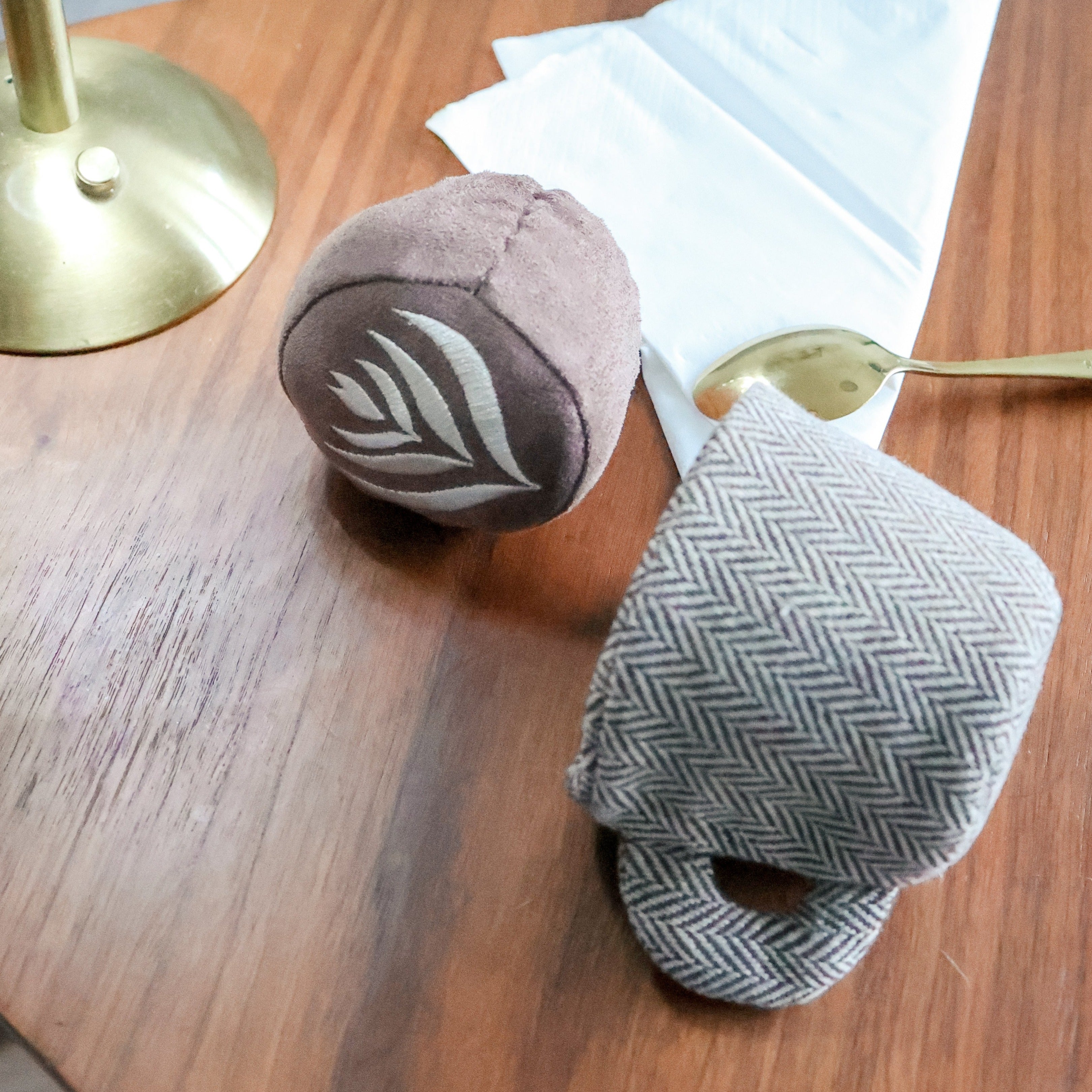 LATTE POP - Lambwolf Collective