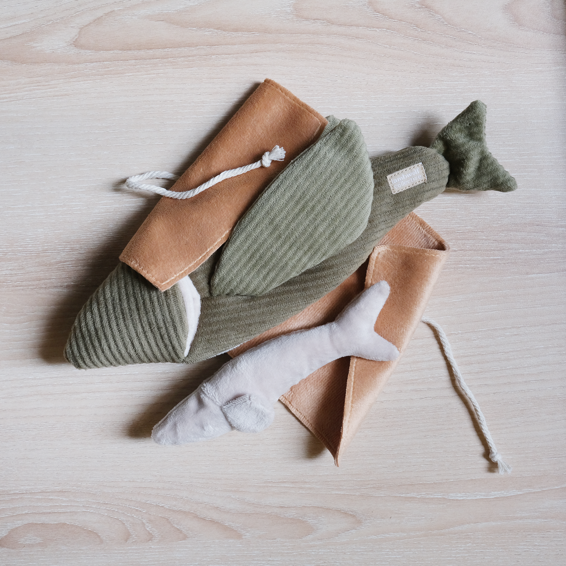 FLYING FISH - Lambwolf Collective